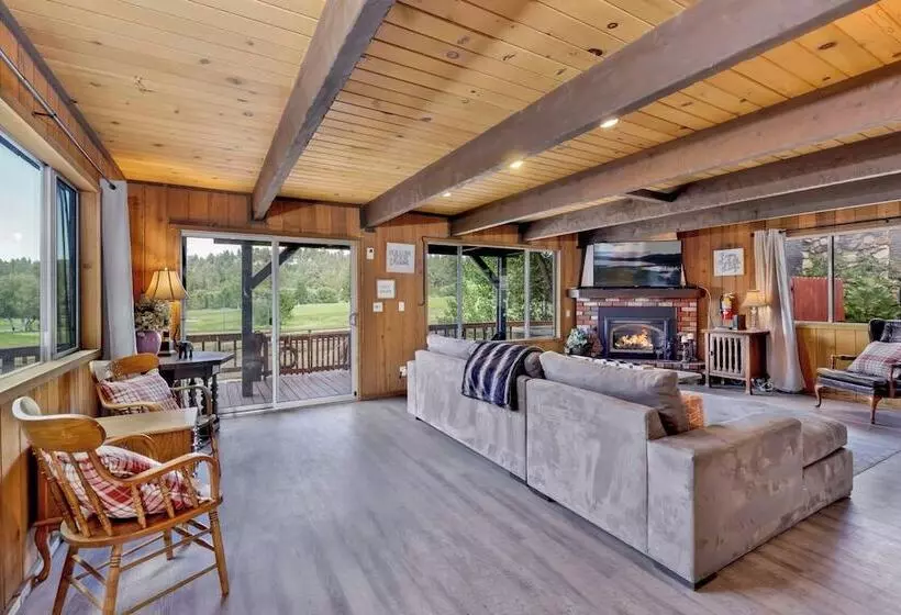 Bear Cabin #1976