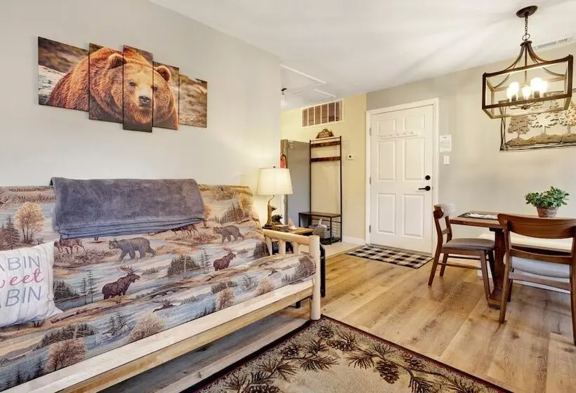 Beary Cozy Cabin #2315