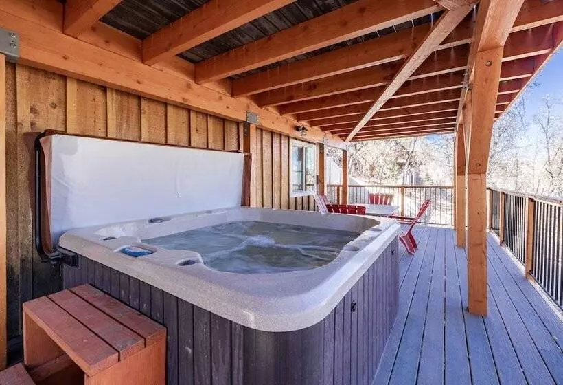 Black Oak Cabin #1977