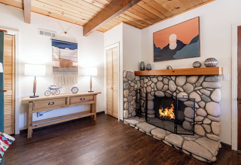 Black Oak Cabin #1977