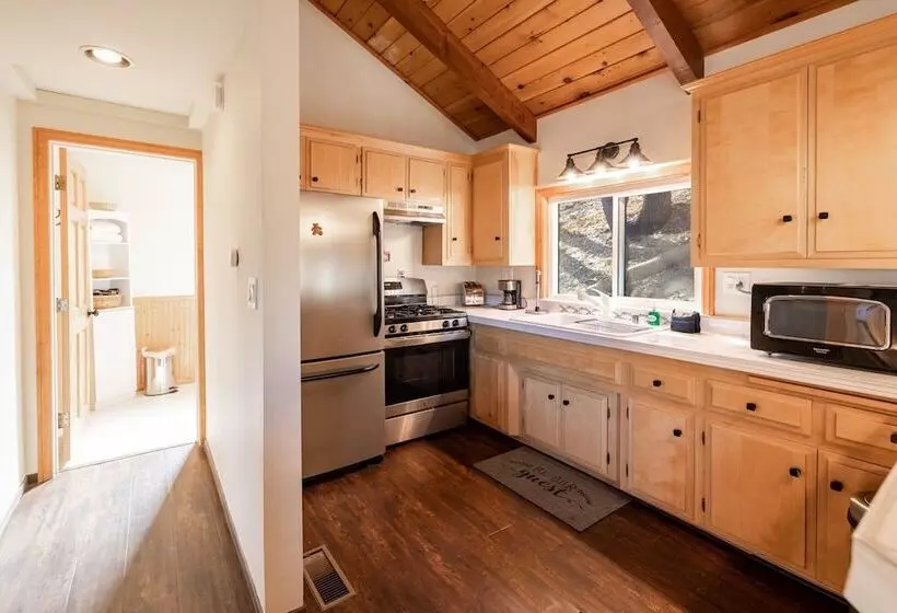 Black Oak Cabin #1977