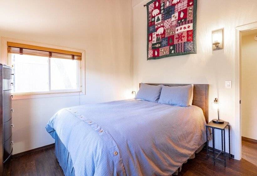 Black Oak Cabin #1977