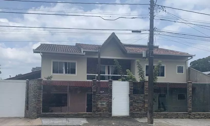 Hostel Come Home
