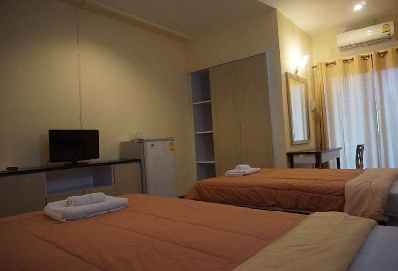 فندق Lomthong Place