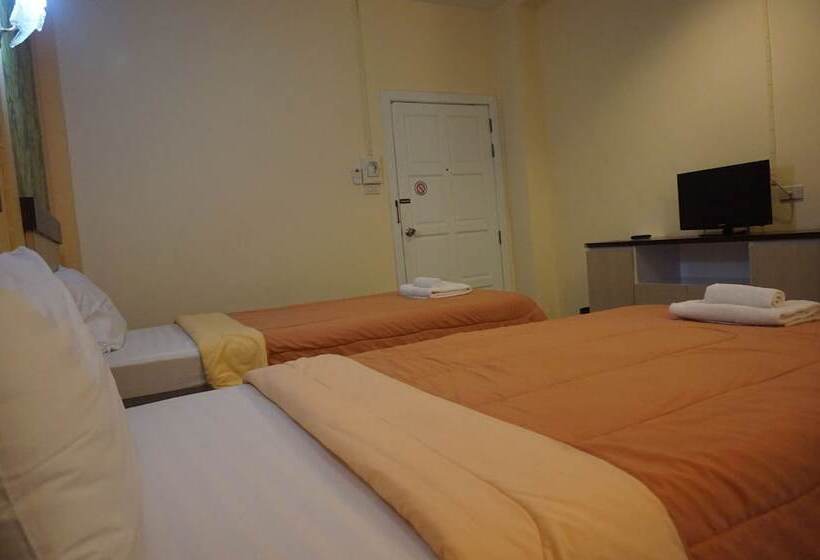 فندق Lomthong Place