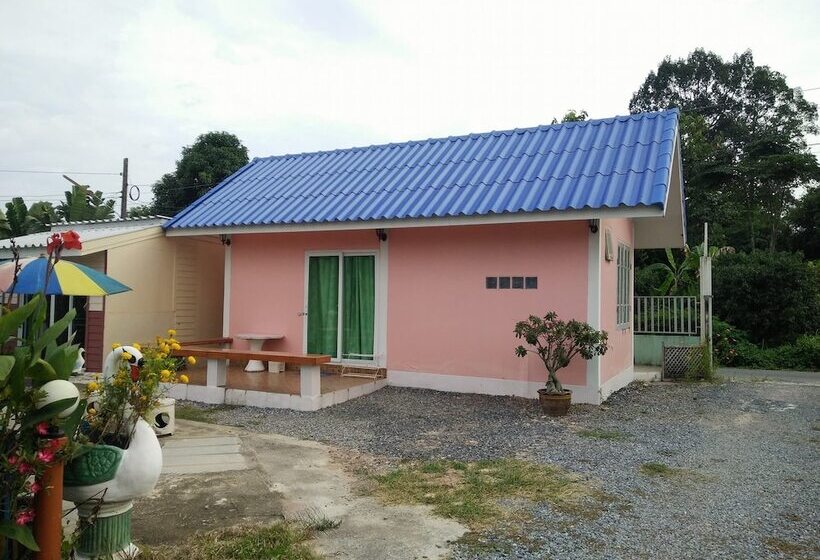 בית מלון כפרי Plaifan House