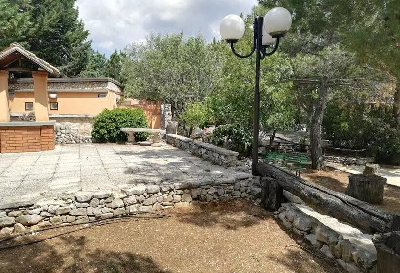 ホテル Ristorante La Collina