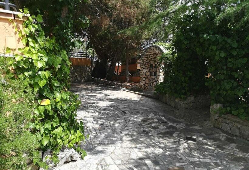 בית מלון כפרי Ristorante La Collina