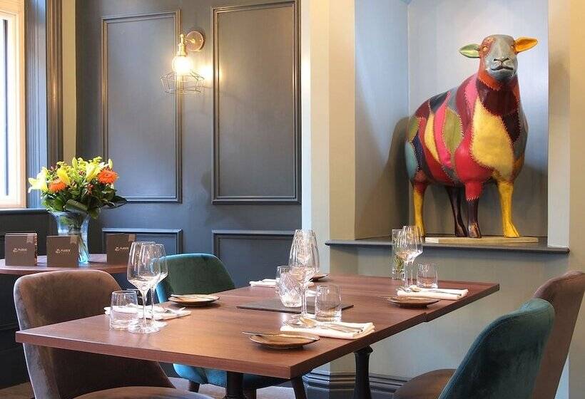 هتل The Fleece