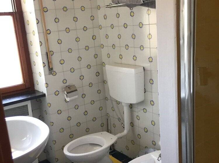 پانسیون Salernoportodamare Train Station Room