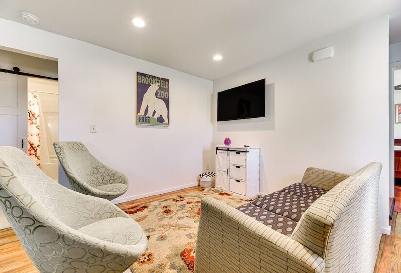 Pet Friendly Home: 29 Mi To Olympic National Park!