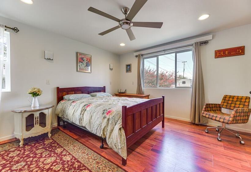 Pet Friendly Home: 29 Mi To Olympic National Park!