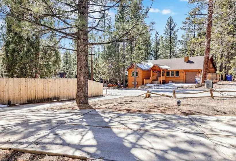 Rustic Retreat #2419
