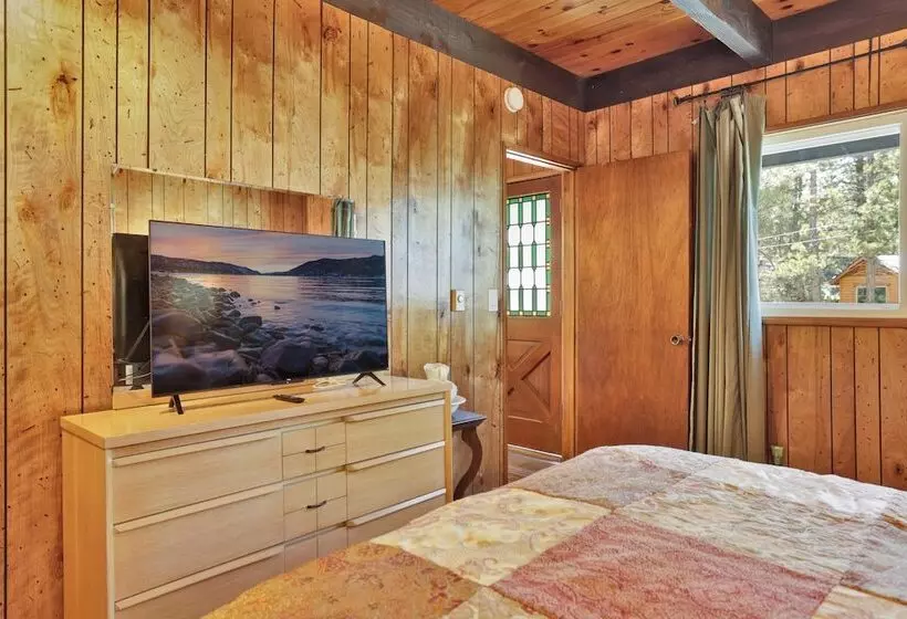 Rustic Retreat #2419