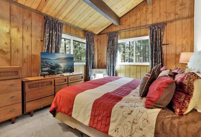 Rustic Retreat #2419
