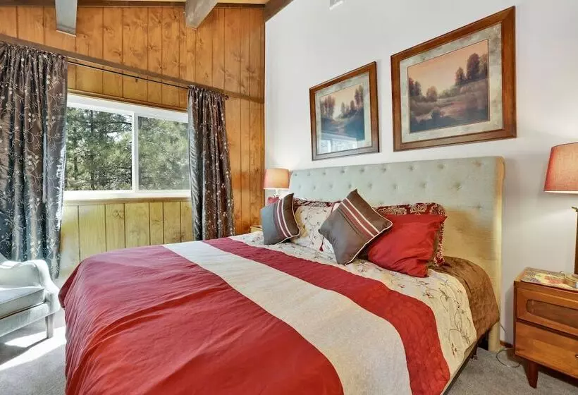 Rustic Retreat #2419