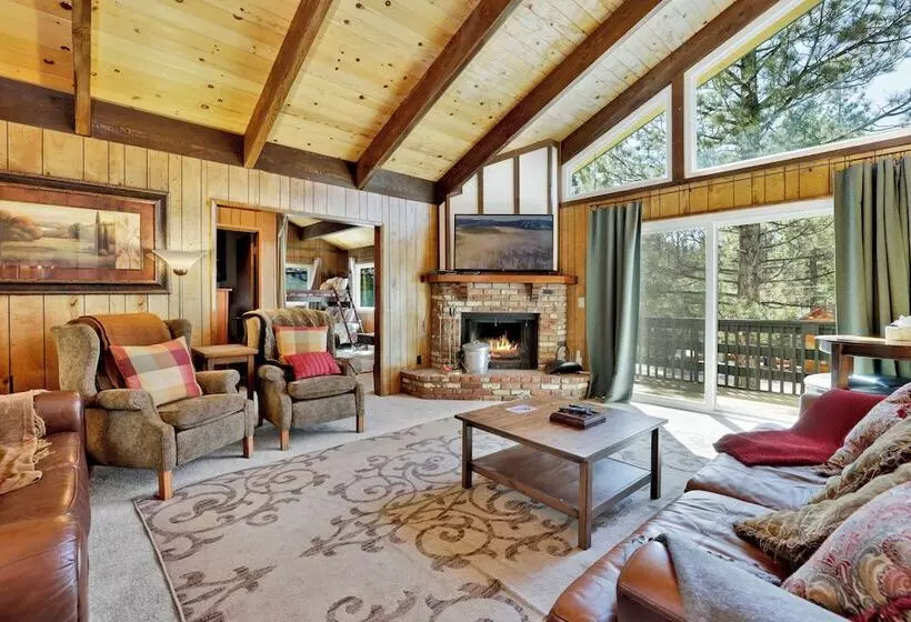 Rustic Retreat #2419