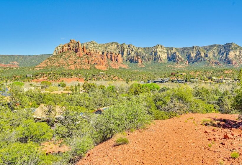 Sedona Red Rock Retreat: Walk To Hiking Trails!