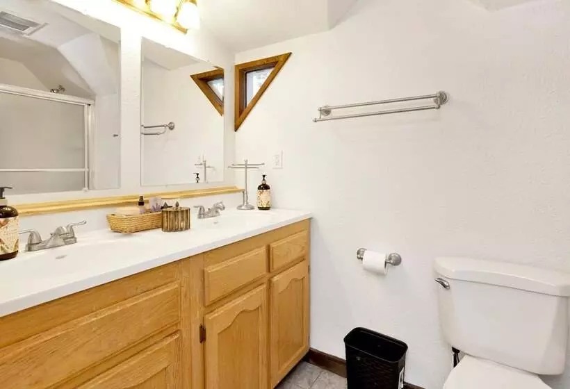 Sequoia Mountain Retreat #2361