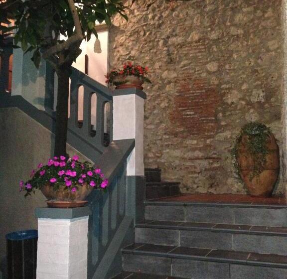 住宿加早餐  Ospitalità Don Carlo