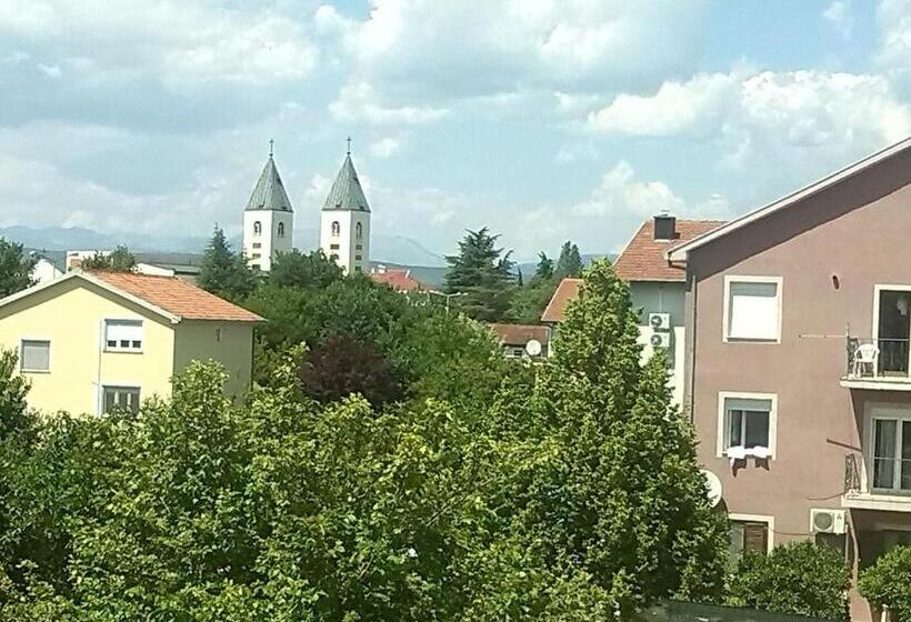 پانسیون Guest House Andre