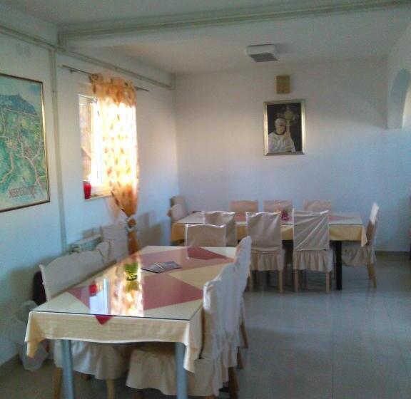 پانسیون Guest House Andre