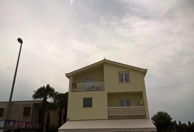 پانسیون Guest House Andre