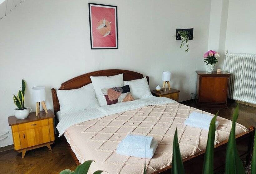 پانسیون Serenity Rooms