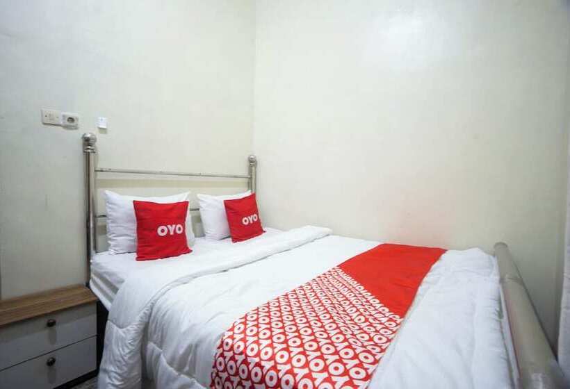 Hotel Redisa Redpartner Near Rs Saiful Anwar