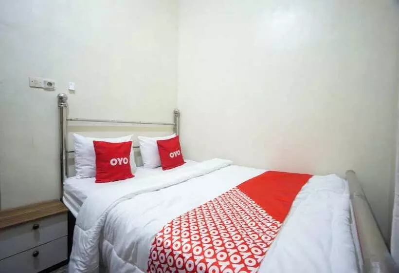 Hotel Redisa Redpartner Near Rs Saiful Anwar