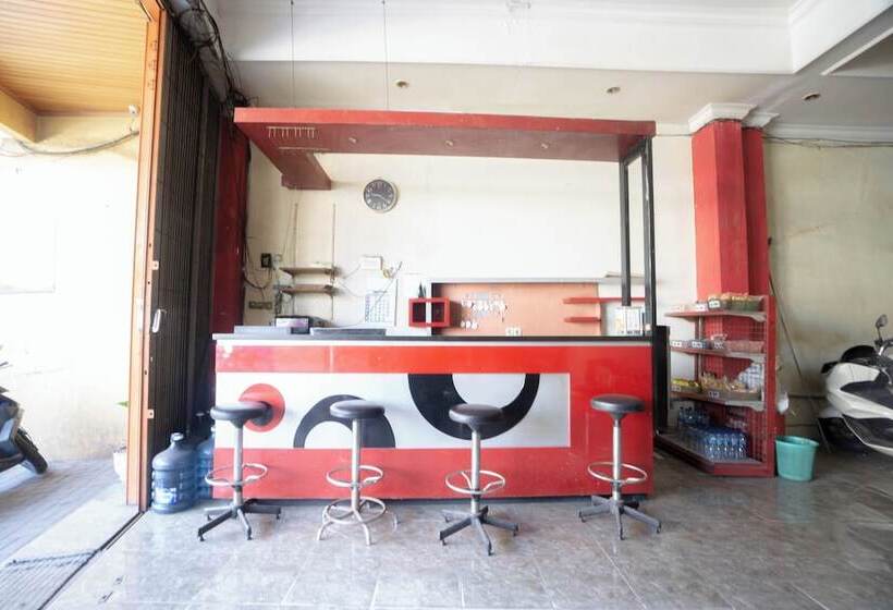Hotel Redisa Redpartner Near Rs Saiful Anwar