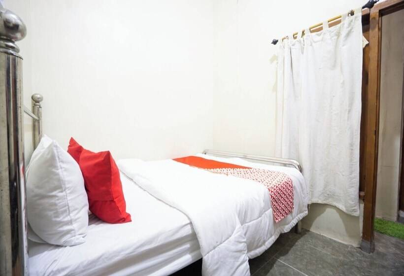 Hotel Redisa Redpartner Near Rs Saiful Anwar