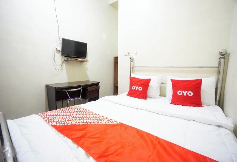 Hotel Redisa Redpartner Near Rs Saiful Anwar