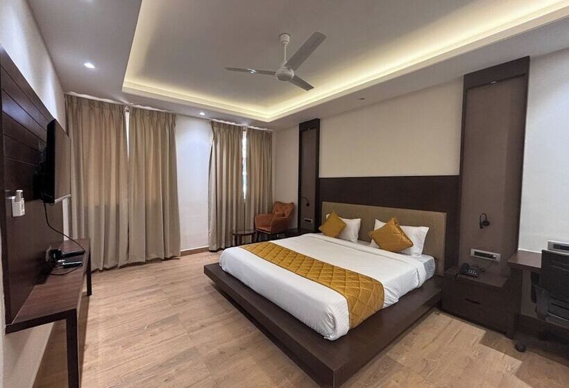 Hotel Rohika Aau Igh