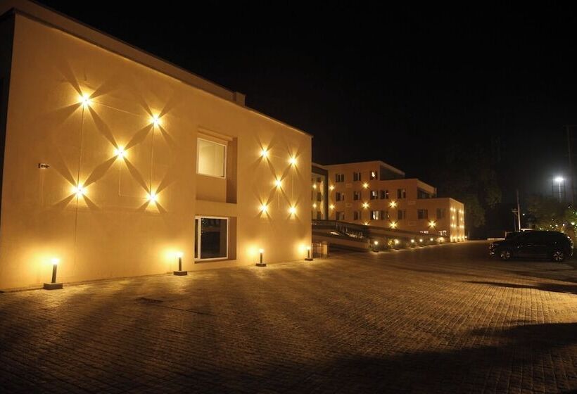 Hotel Rohika Aau Igh