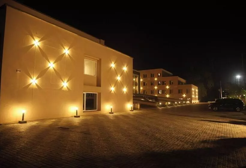 ホテル Rohika Aau Igh