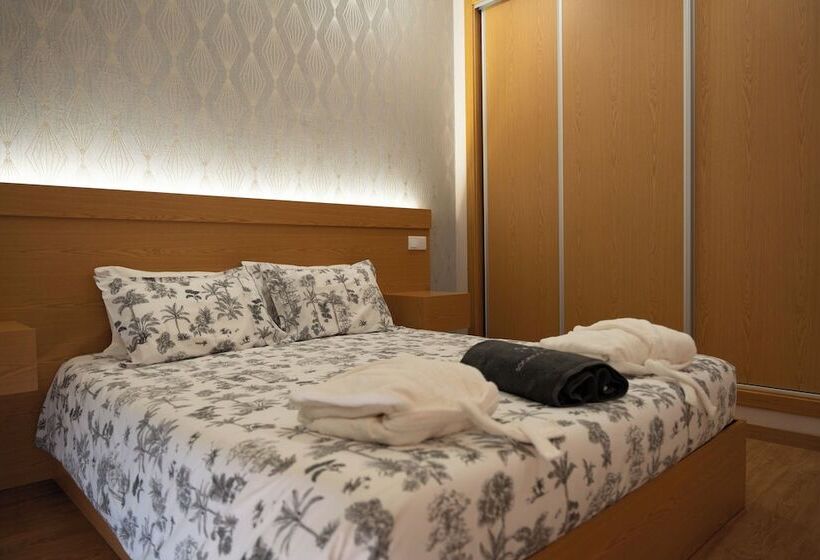 Hotel Socalcos Do Douro House