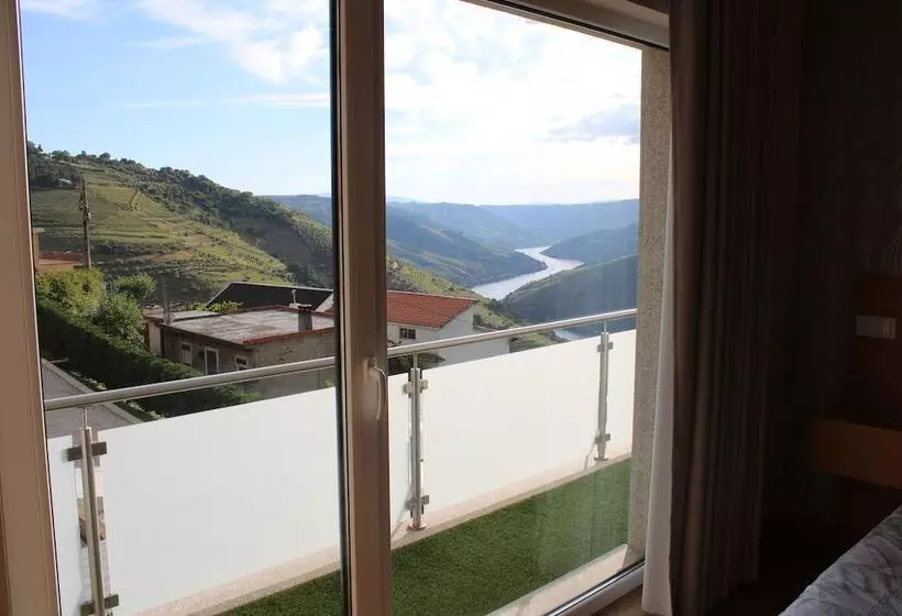 ホテル Socalcos Do Douro House