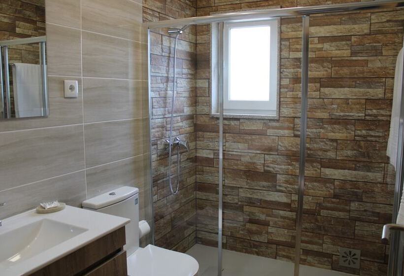 Hotel Socalcos Do Douro House