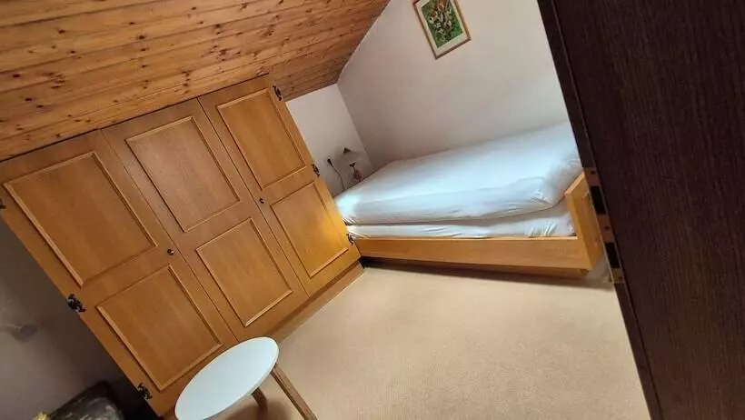 Aamiaismajoitus (B&B) Pension Edi