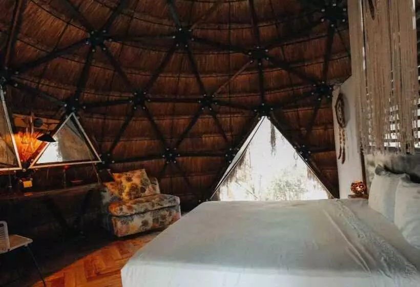 Lomakeskus Ekumal Retreat Eco Sanctuary