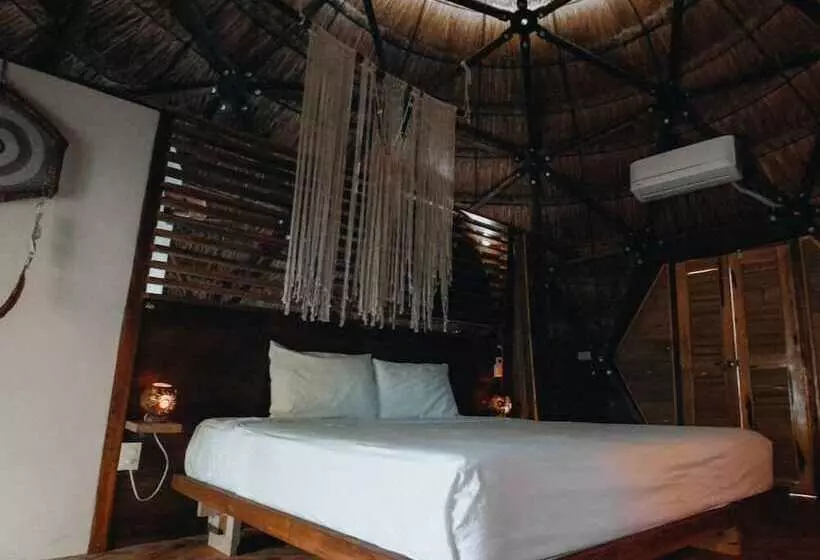 Lomakeskus Ekumal Retreat Eco Sanctuary