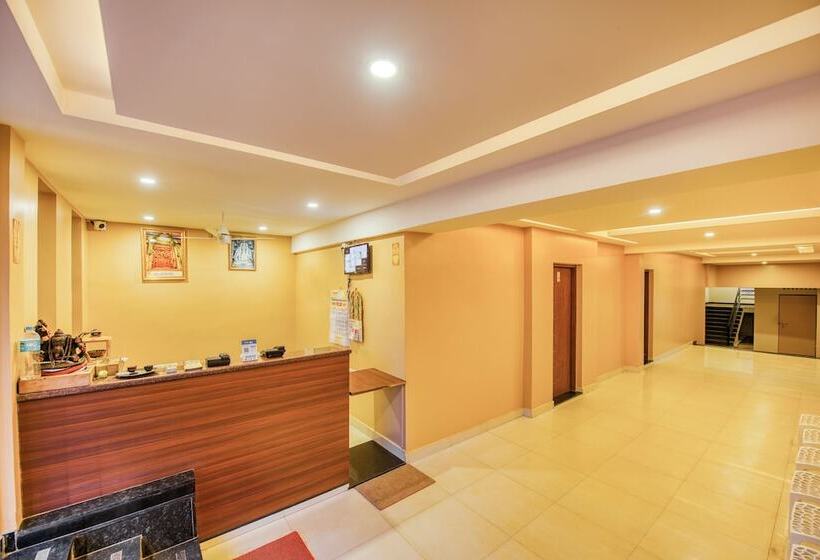 אתר נופש Sandanams Villa Coutralam