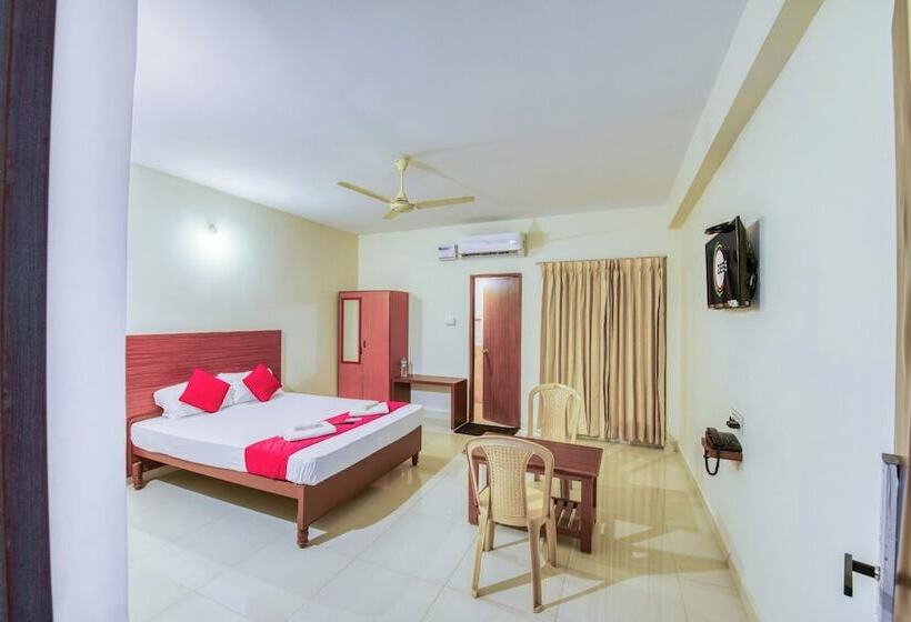 אתר נופש Sandanams Villa Coutralam