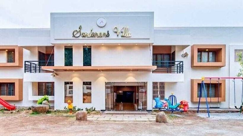 אתר נופש Sandanams Villa Coutralam