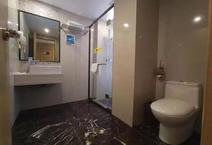 Hotelli 7days Dongguan Tangxiayin Square Walmart