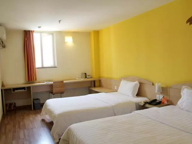 Hotelli 7days Inn Kunming South Huancheng Road
