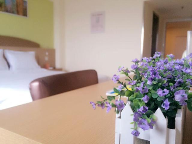 בית מלון כפרי 7days Inn Zhengzhou Renmin Road Subway Station Da Shanghai City