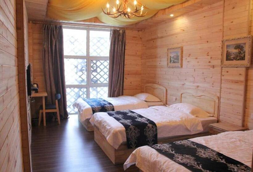 Manzhouli Volga River International Youth Hostel