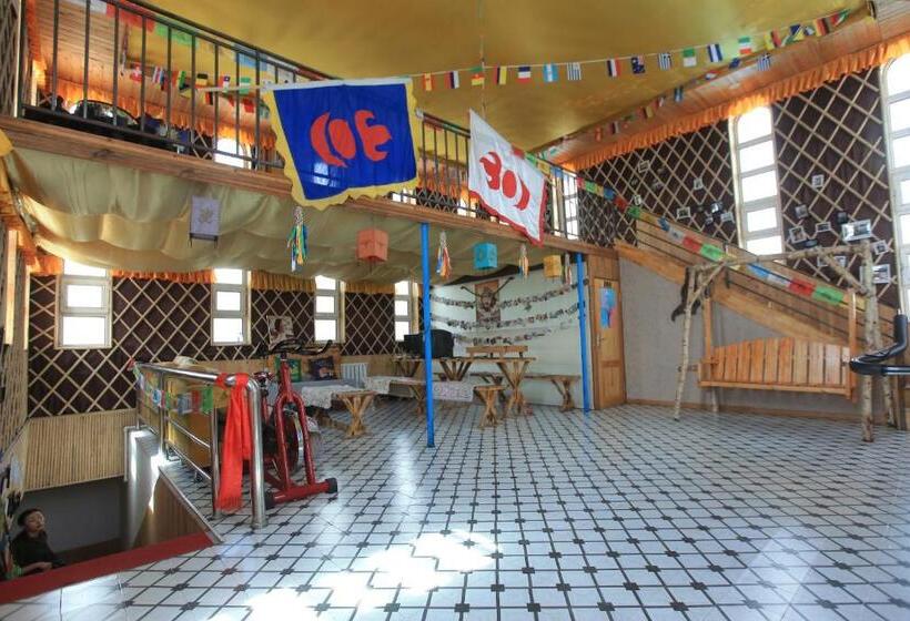 Manzhouli Volga River International Youth Hostel